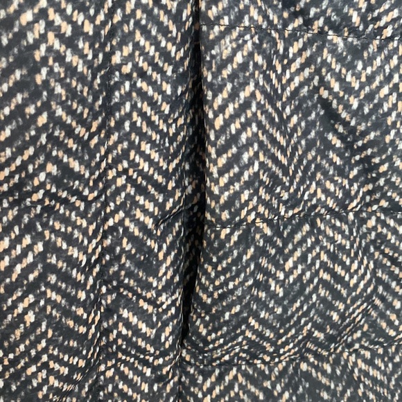 Vest - Picture 6 of 6